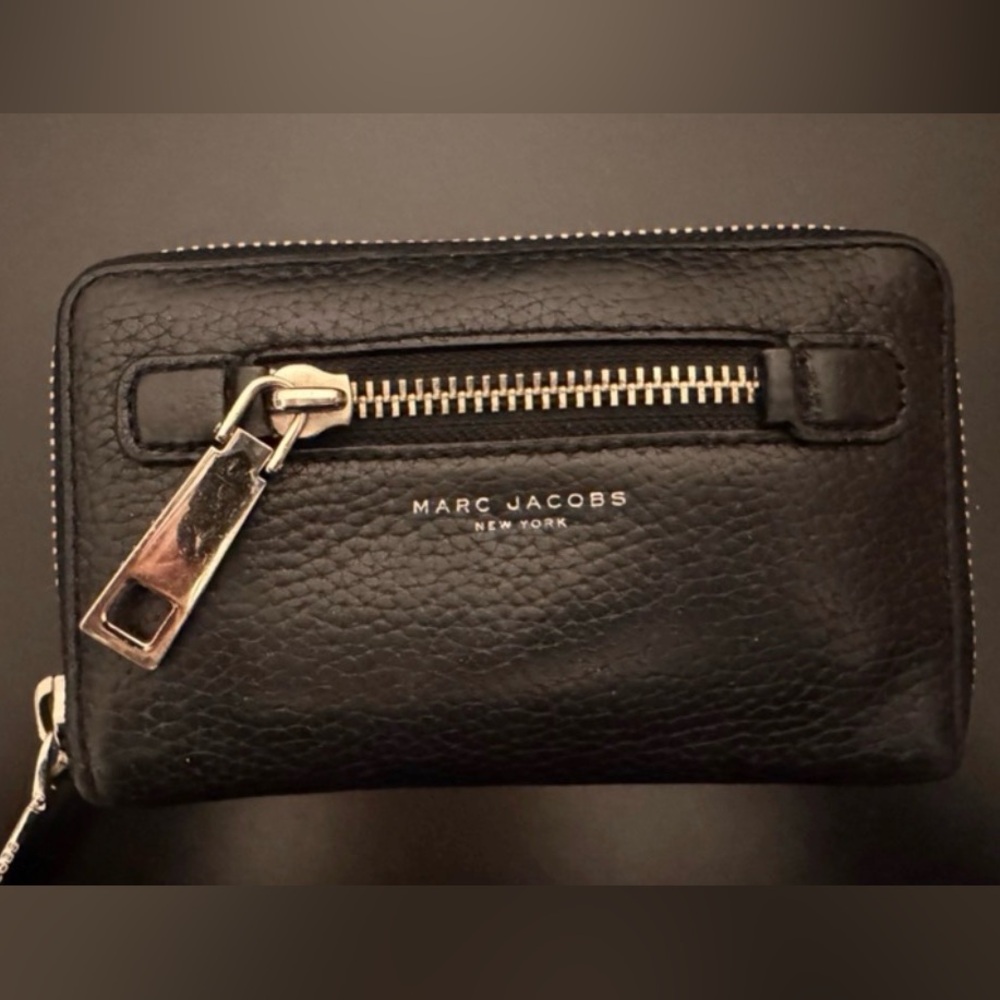 Marc Jacobs Black Wallet and Gold Leather Strap